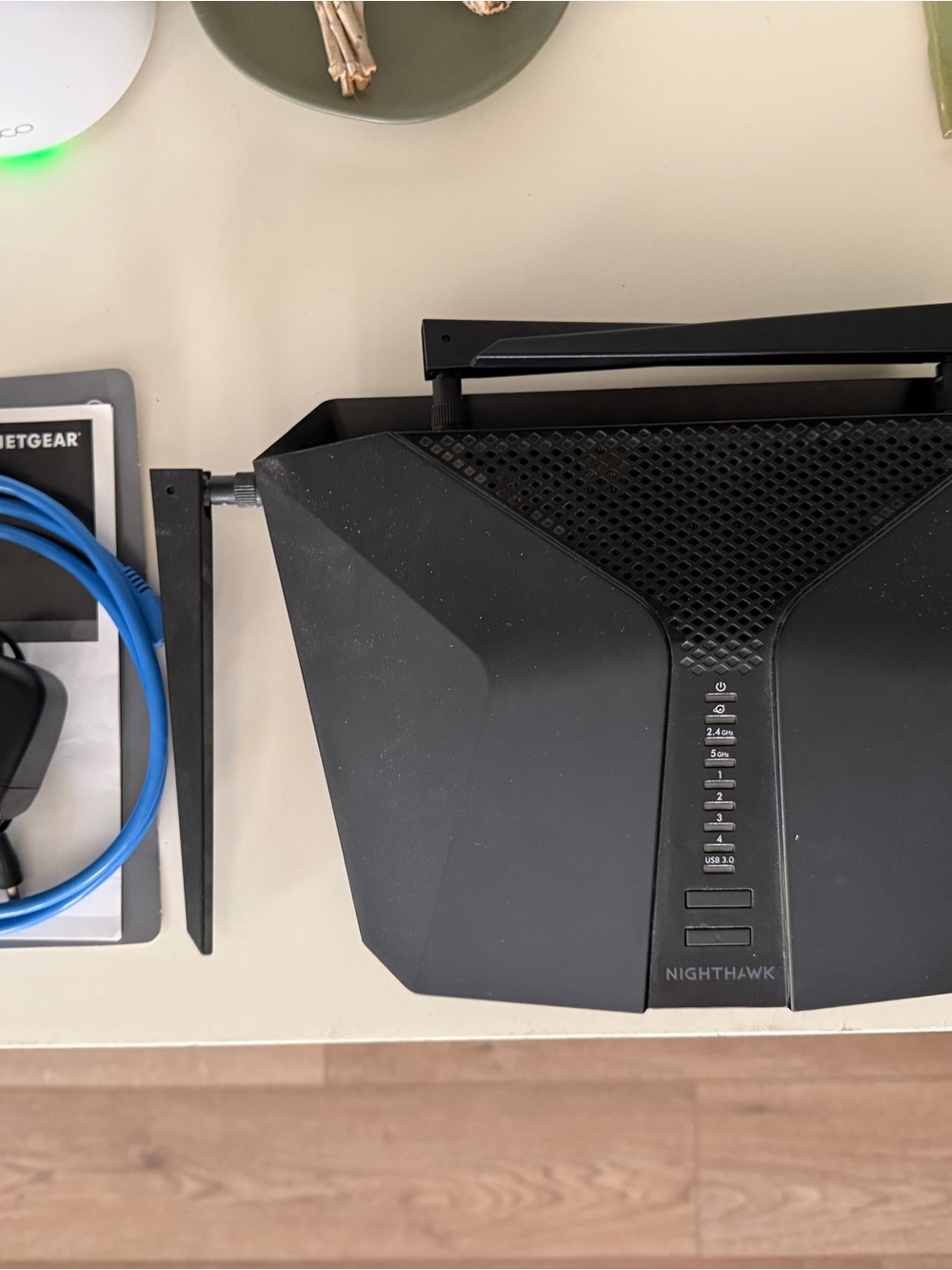 NETGEAR Nighthawk AX5400 WiFi 6 Router (RAX50) – Excellent Condition - Picture 3 of 4